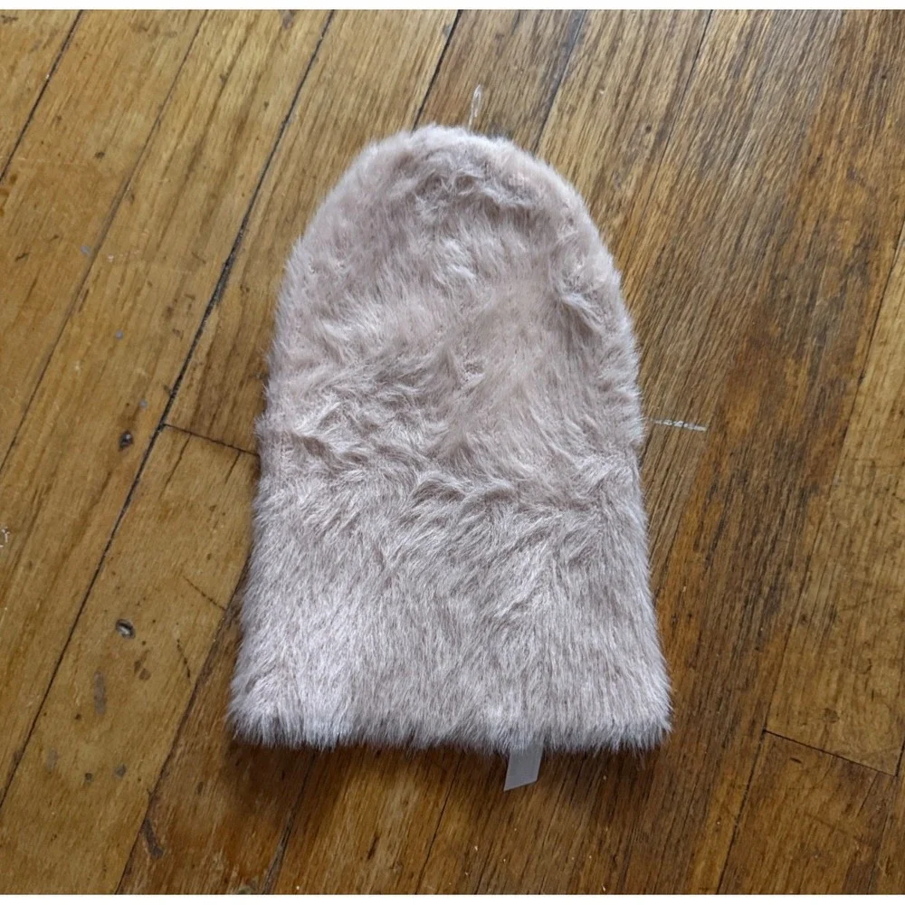 NWOT -‎ Faux Fur Beanie